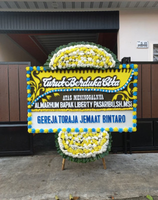 Papan Bunga Duka di Ciroyom
