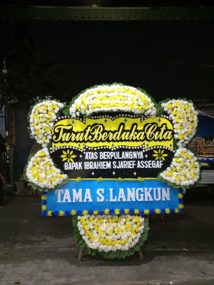 Papan Bunga Duka di Ciroyom
