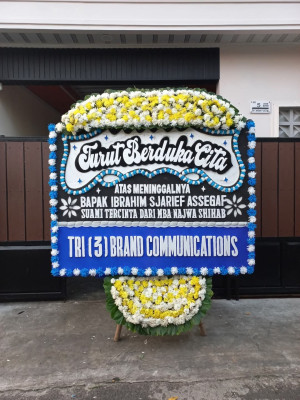 Papan Bunga Duka di Ciroyom